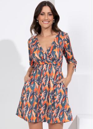 Vestido Curto (Abstrato Color) com Transpasse Vestido Curto (Abstrato Color) com Transpasse