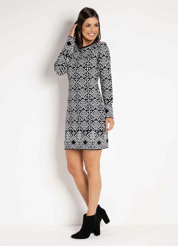 Vestido Curto (�tnico Preto) em Tric� com Mangas