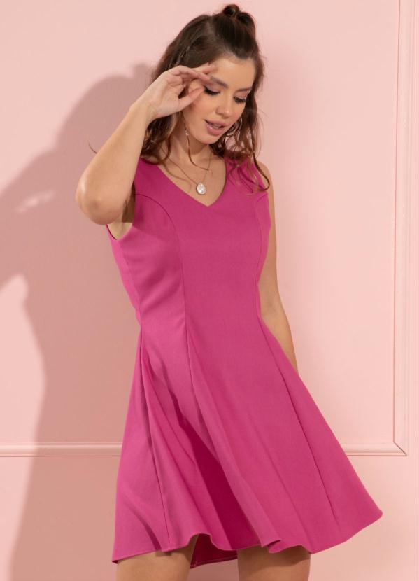 Vestido Curto Rosa com Decote V - Quintess