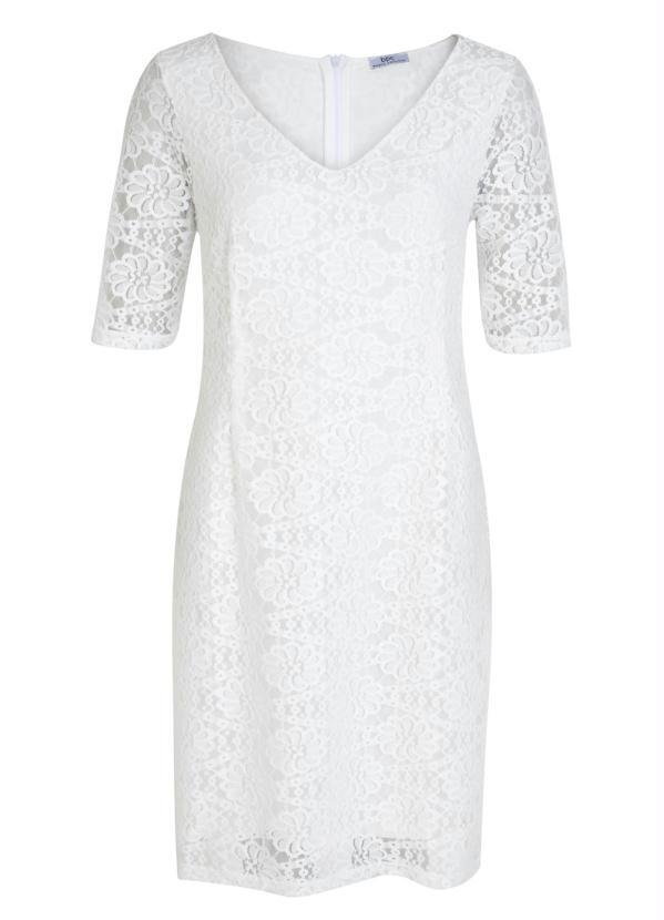 vestido de renda com fenda na frente