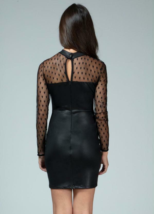 vestido preto gola branca
