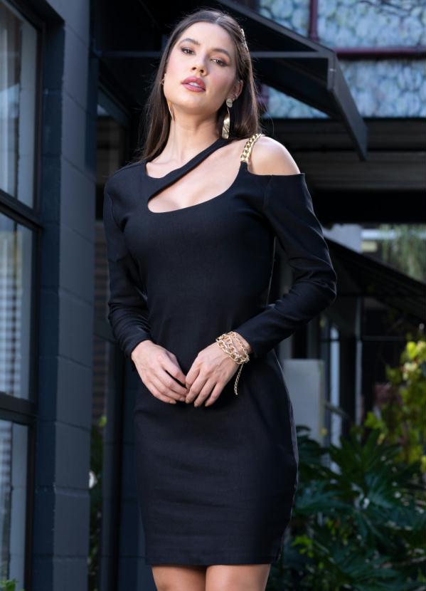 Vestido (Preto) com Vazado e Corrente no Ombro