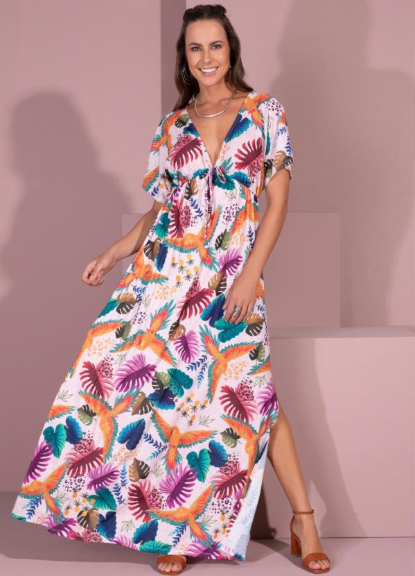 Vestido com Decote Profundo (Folhagem Tropical)