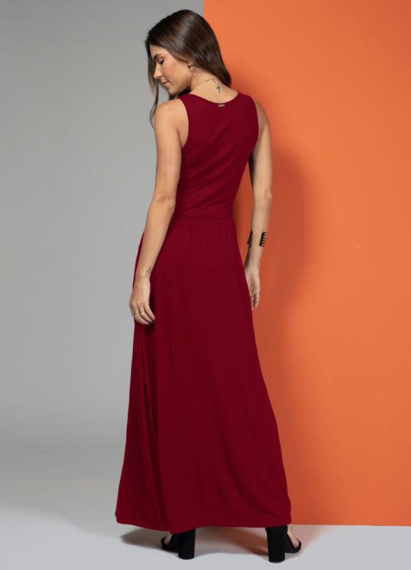 vestido longo bordô