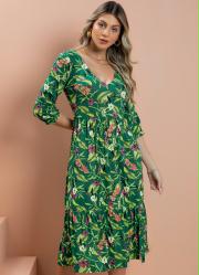 Vestido Floral Verde com Fenda na Barra