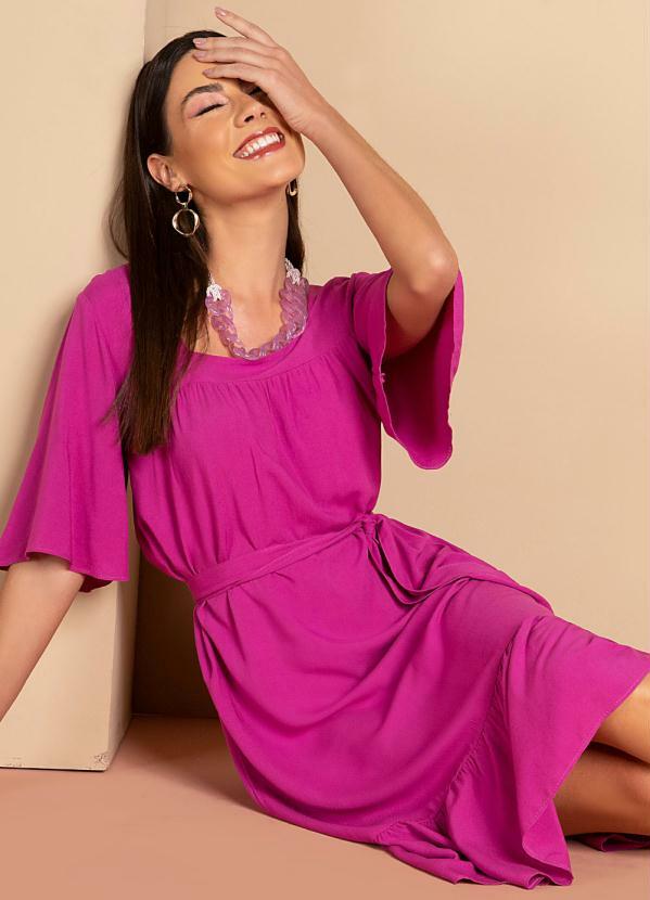 vestido fucsia midi