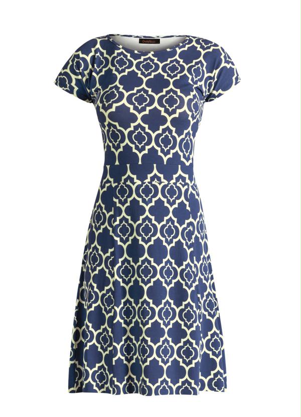 vestido acinturado evase