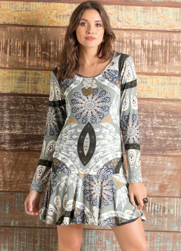 vestido viscose com babado