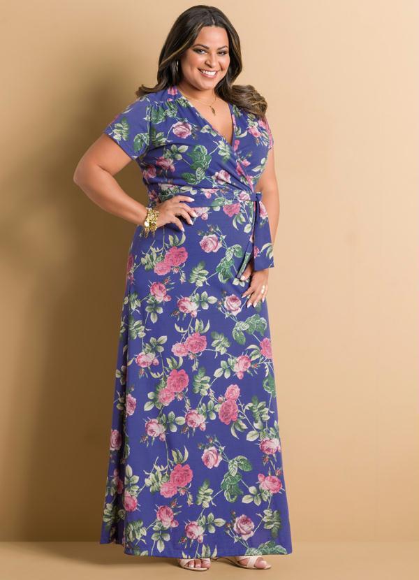 vestido longo florido plus size