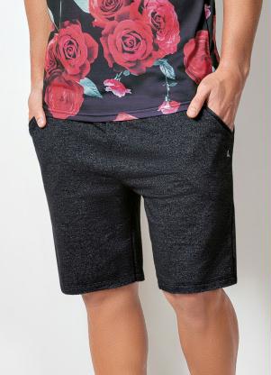 Bermuda Actual (Preta) com Cós Ajustável e Bolsos Bermuda Actual (Preta) com Cós Ajustável e Bolsos