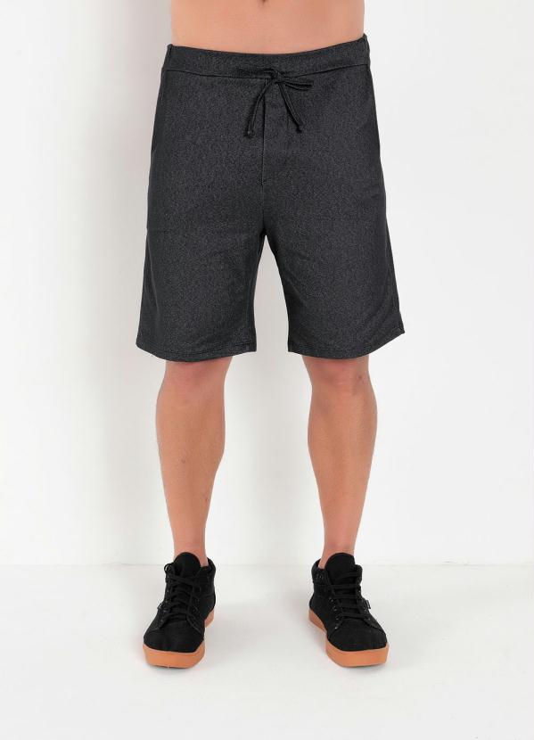 Bermuda (Preta) com Bolsos Funcionais Bermuda (Preta) com Bolsos Funcionais