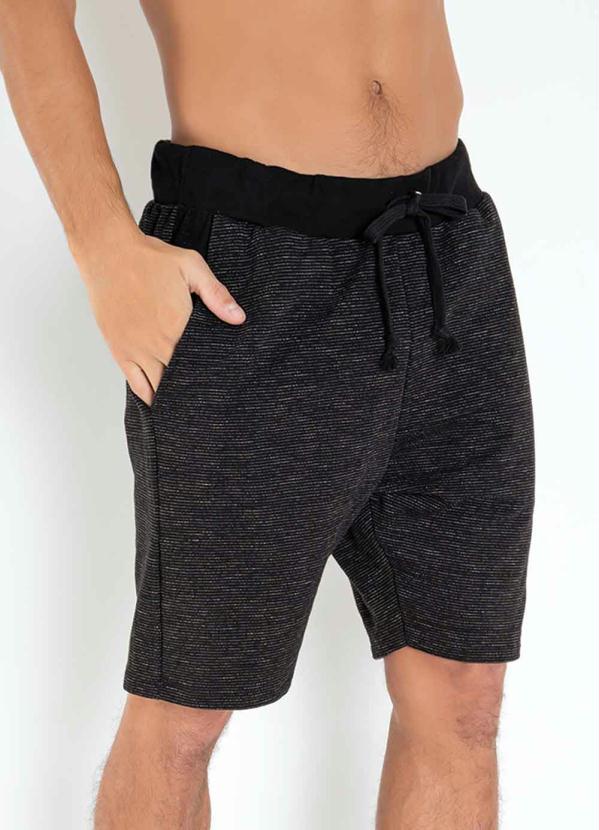 Bermuda (Preta) com Bolsos Rovitex