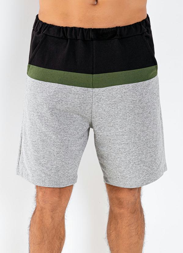 Bermuda (Tricolor) com Recortes