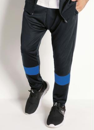 Cal�a com Bolso (Preta) e Recorte nos Joelhos