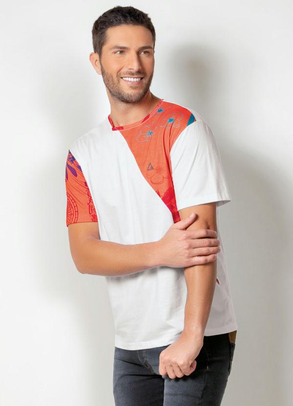 Camiseta Actual (Branca) com Barra Estampada