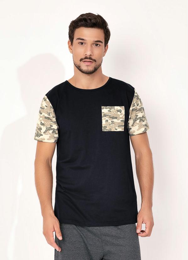 Camiseta (Camuflada Preta) com Bolso Camiseta (Camuflada Preta) com Bolso