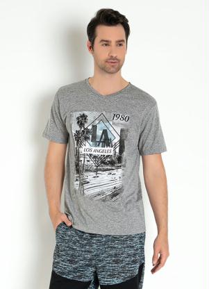 Camiseta (Mescla) com Decote em V com Estampa Camiseta (Mescla) com Decote em V com Estampa