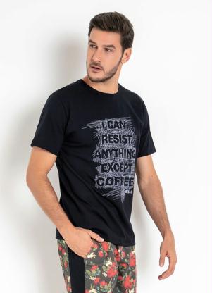 Camiseta (Preta) com Bordado na Frente