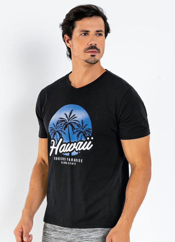 Camiseta (Preta) com Estampa Frontal Camiseta (Preta) com Estampa Frontal