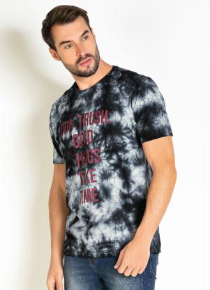 Camiseta (Preta) com Tie Dye e Estampa Camiseta (Preta) com Tie Dye e Estampa