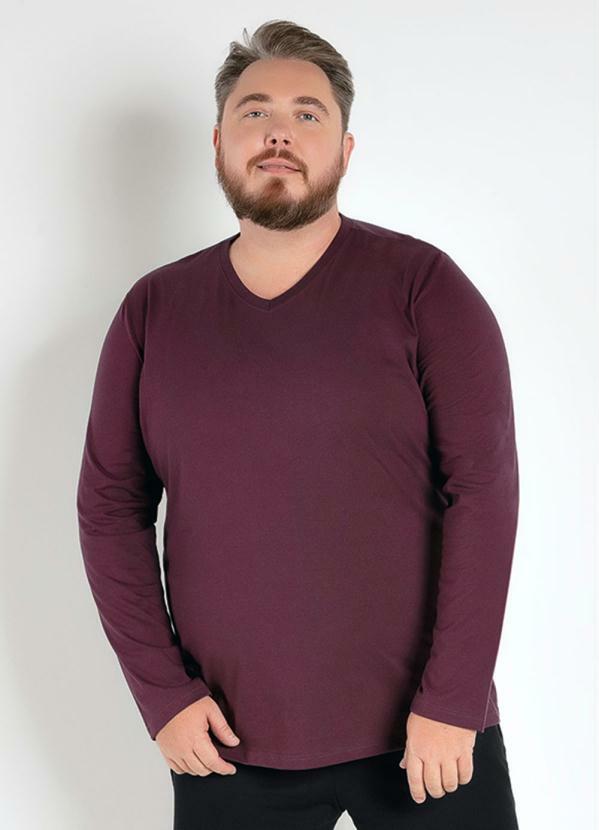 Camiseta Gola V (Vinho) Plus Size Masculina Camiseta Gola V (Vinho) Plus Size Masculina