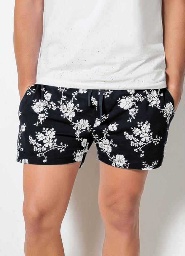 Short Actual (Floral Preto) com Bolsos