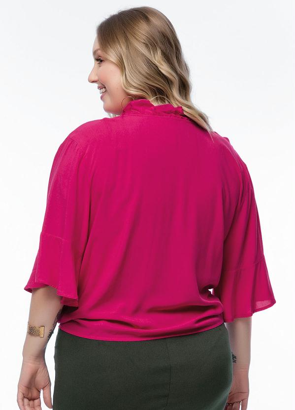 blusa com amarração na frente plus size