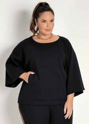 Blusa (Preta) com Mangas Amplas e Bolso Plus Size