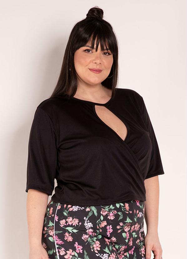 Blusa (Preta) com Transpasse Plus Size Blusa (Preta) com Transpasse Plus Size