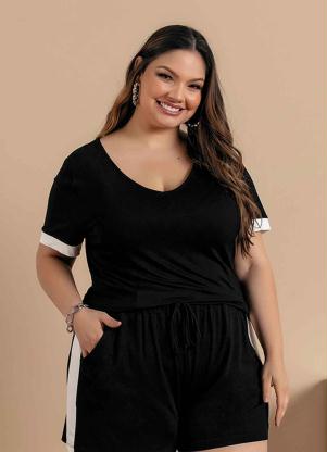 Blusa Plus Size (Preta) com Recorte