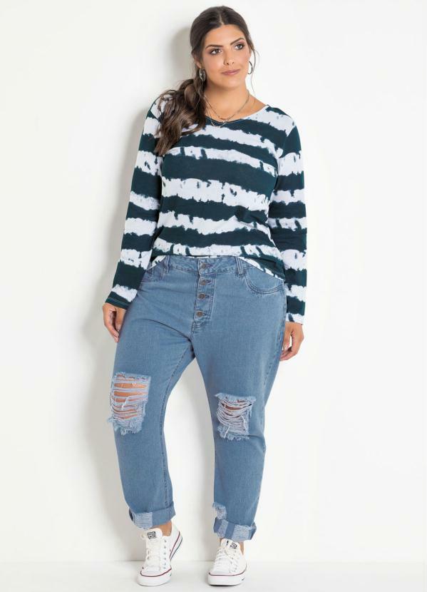 calça jeans boyfriend plus size