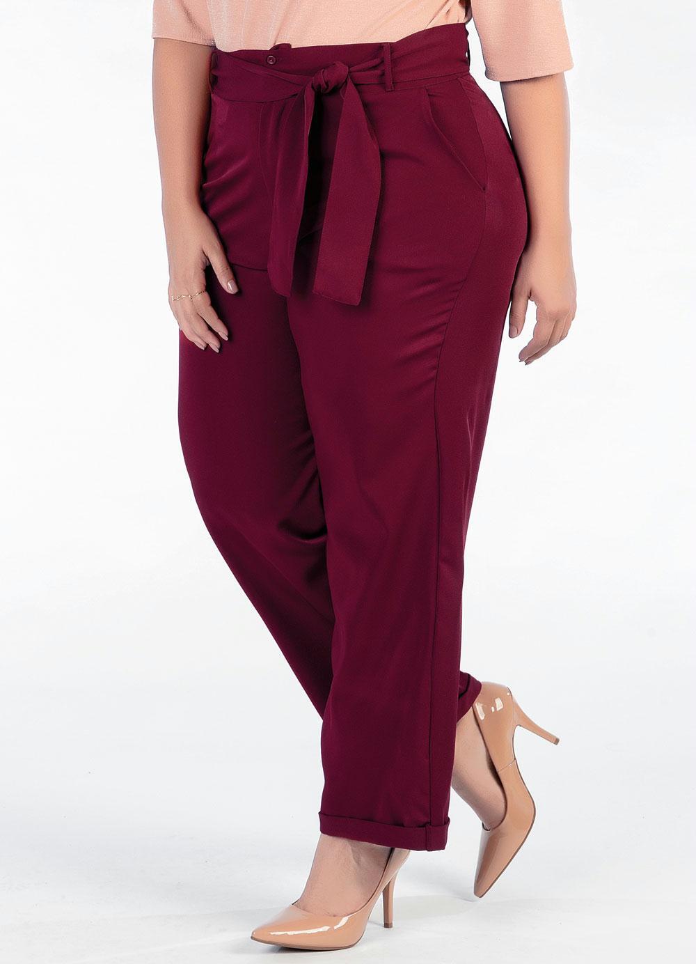 Mink - Calça Plus Size Vinho Social com Faixa