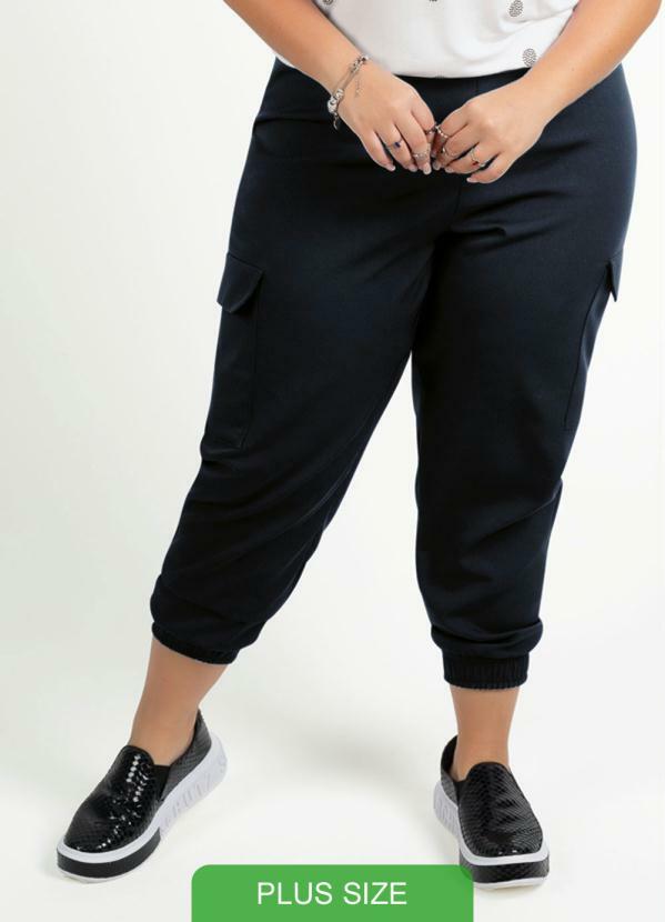calça feminina com varios bolsos
