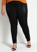 Cal�a Preta com Recortes em Cirr� Plus Size