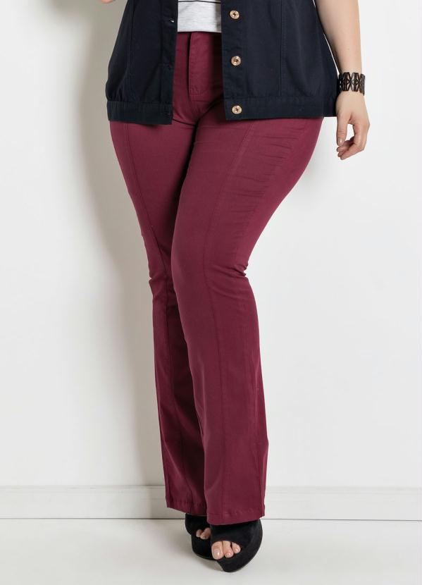 calça flare bordo