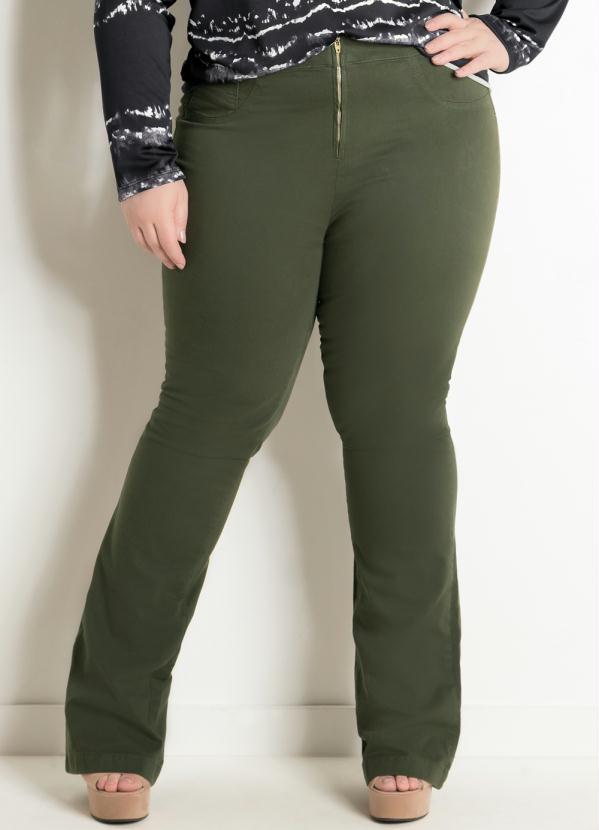 calça flare verde