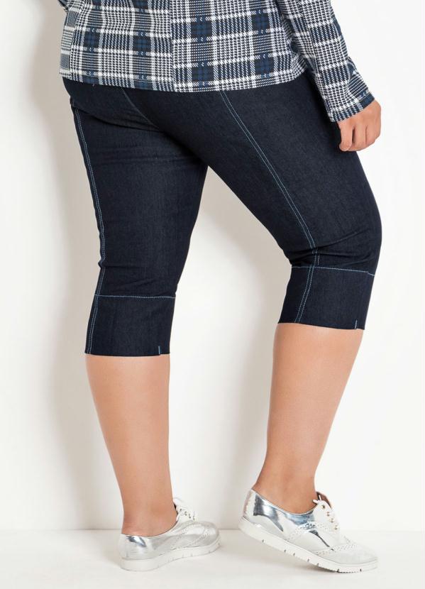 calça jeans cropped plus size