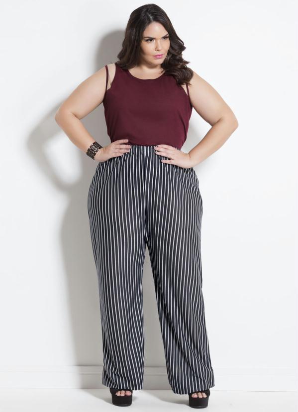 calça pantalona listrada plus size