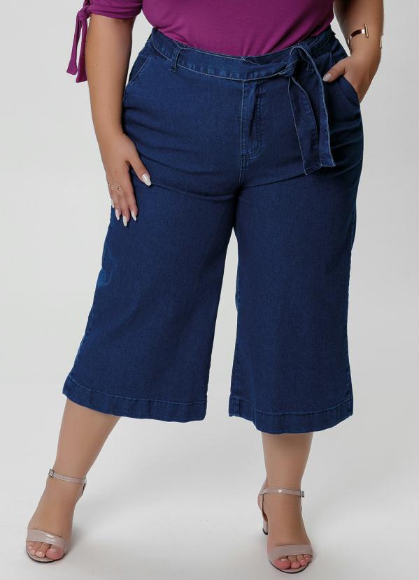 Cal�a Pantacourt (Jeans) com Amarra��o na Cintura