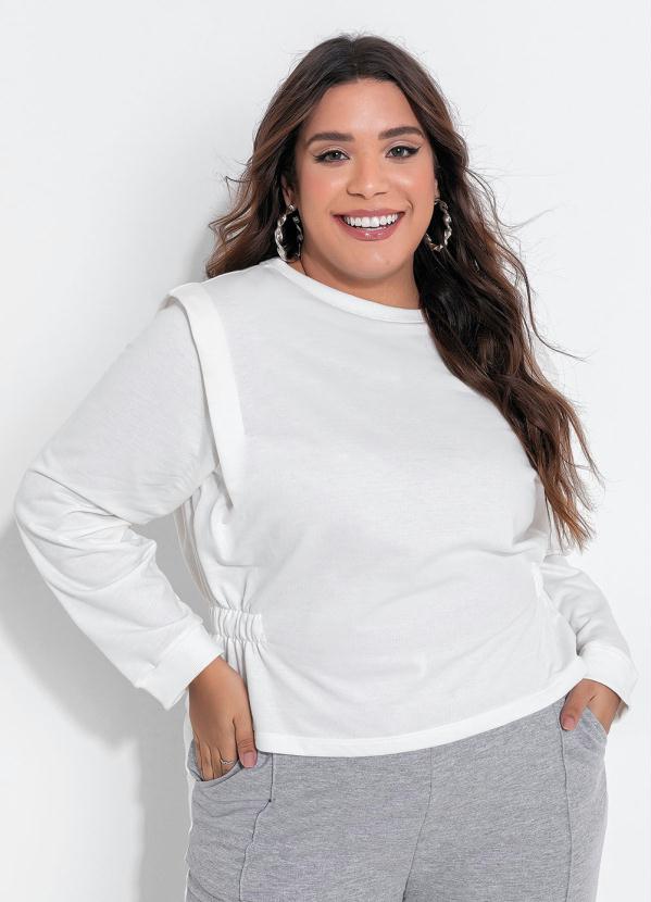 Casaco Plus Size (Off White) com Muscle Tee Casaco Plus Size (Off White) com Muscle Tee