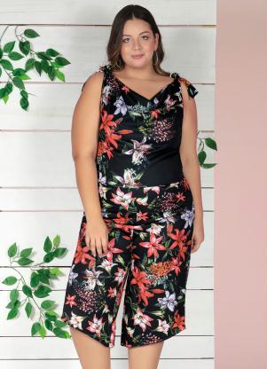 Macac�o (Floral) com Decote Degag� Plus Size