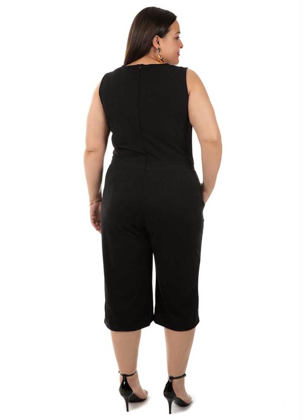 macacão pantacourt plus size preto