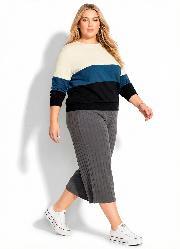 Casaco Tricolor com Recortes Plus Size