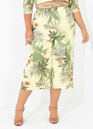 Cal�a Pantacourt (Floral) com Fendas Plus Size