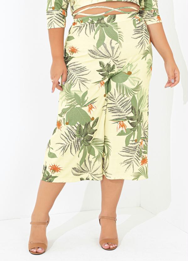 Cal�a Pantacourt (Floral) com Fendas Plus Size