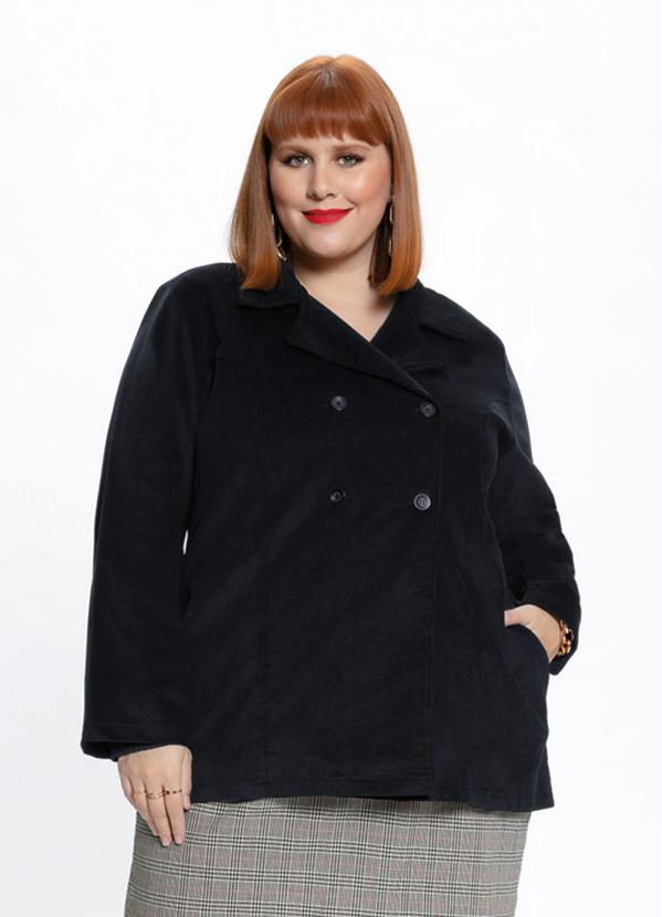 Sobretudo Plus Size com Bot�es (Preto)