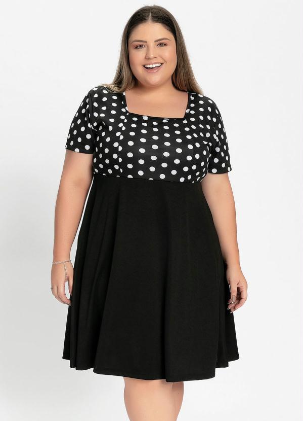 Vestido Curto (Poá e Preto) com Mangas Plus Size Vestido Curto (Poá e Preto) com Mangas Plus Size