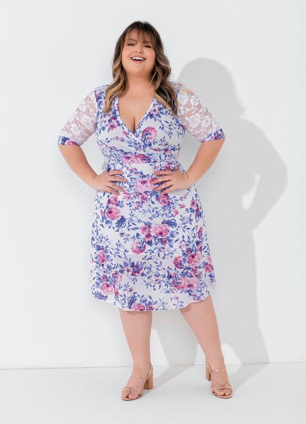 Vestido (Floral Branco) com Renda Plus Size Vestido (Floral Branco) com Renda Plus Size