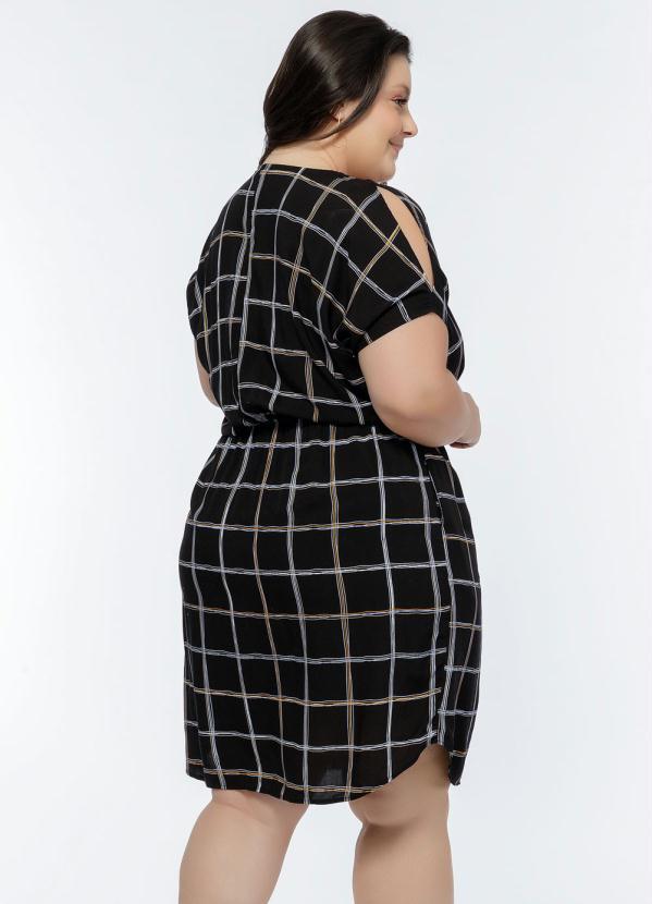 roupa xadrez plus size