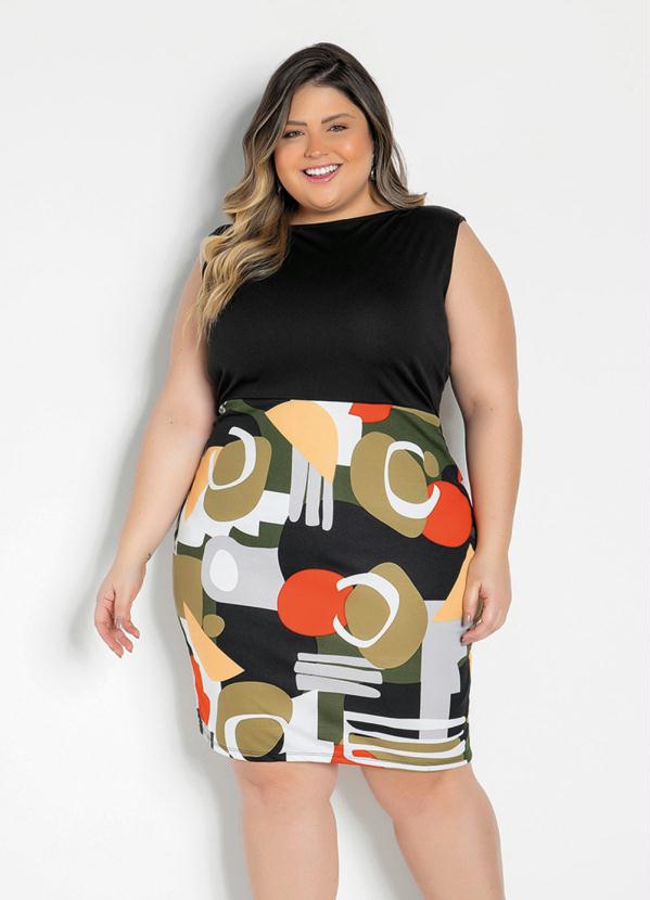 Vestido Reto (Abstrato e Preto) Plus Size